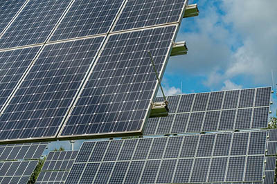 40 évnyi fejtörés után angol kutatók rájöttek, miért csökken a napelem cellák teljesítménye