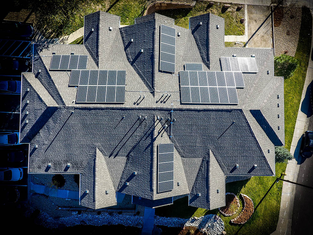 Hogyan tünteti el a napelemes rendszer a villanyszámlát?