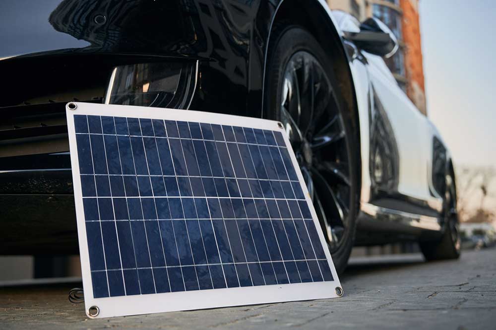 Mennyi plusz napelem kell elektromos autó töltéséhez?